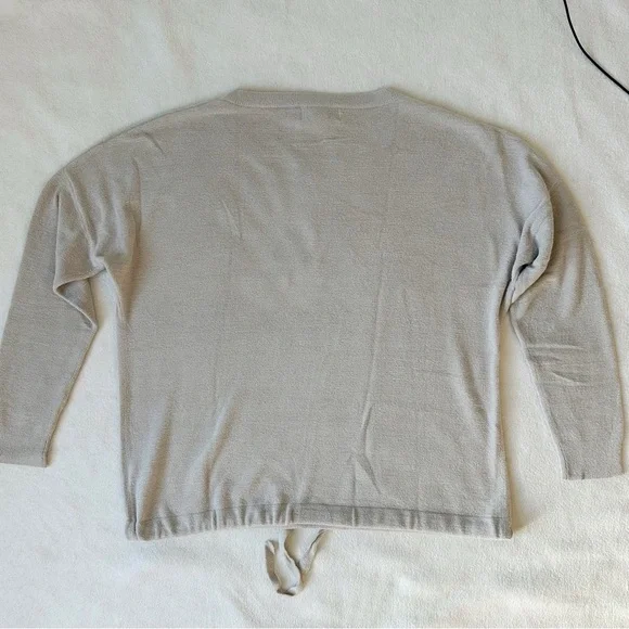 Barefoot Dreams Cozy Chic Ultralite Pullover Lounge Tie Hem Top in Stone, Small - Picture 10 of 16